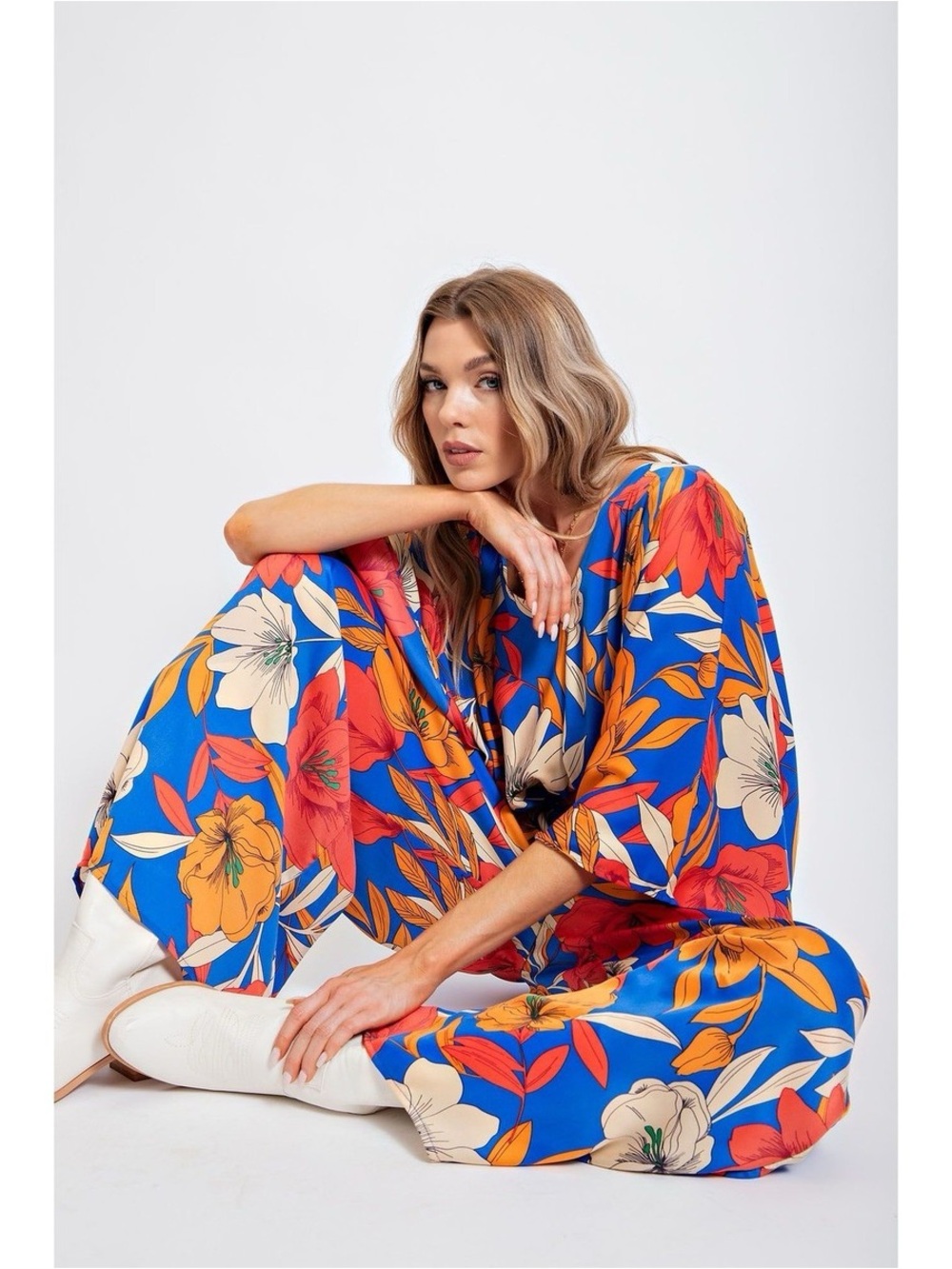 Easel Mirabelle Red Blue Orange Floral Wide Leg Jumpsuit Sz L NWT - Picture 3 of 9